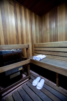 best western premier toronto airport carlingview hotel