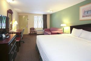 knights inn battle creek