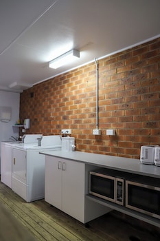 The Palms Motel (Formerly Flinders Motel),,3 star