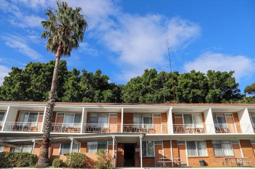 the palms motel formerly flinders motel