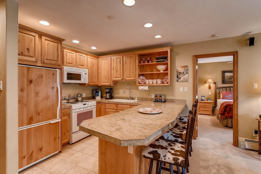 westwind 202 2bd 2ba plat condo