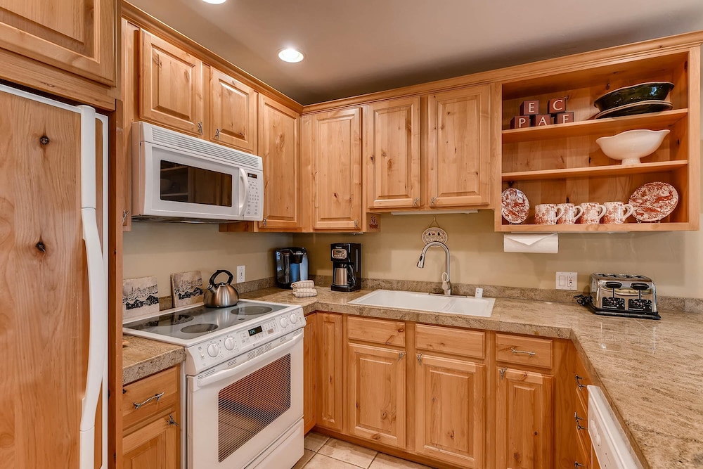 westwind 202 2bd 2ba plat condo