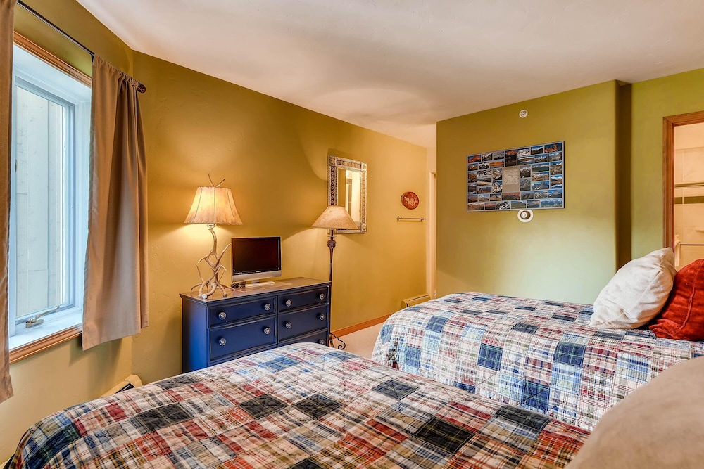 westwind 202 2bd 2ba plat condo