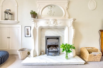 joivy 1 bed flat in edinburgh old town