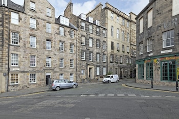 Joivy Spacious 3 Bed Apartment In The Old Town,,4 star