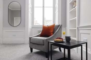 joivy luxurious 2 br apt on notable george street