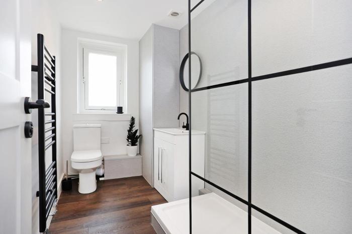 joivy contemporary royal mile apartment w balcony
