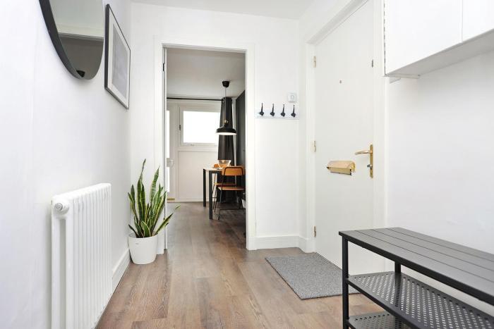joivy contemporary royal mile apartment w balcony