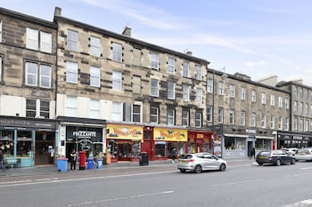 joivy 4 bed stylish flat in edinburgh city centre