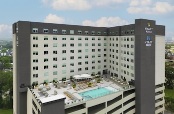 Hyatt Place Houston Medical Center,,3 star