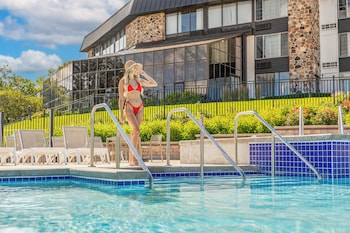 Lodge Geneva National,W4240 Wi-50,4 star