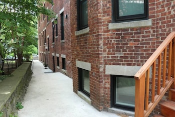 maverick suites at 89 marion