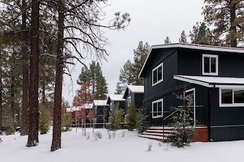 n p boutique lodge