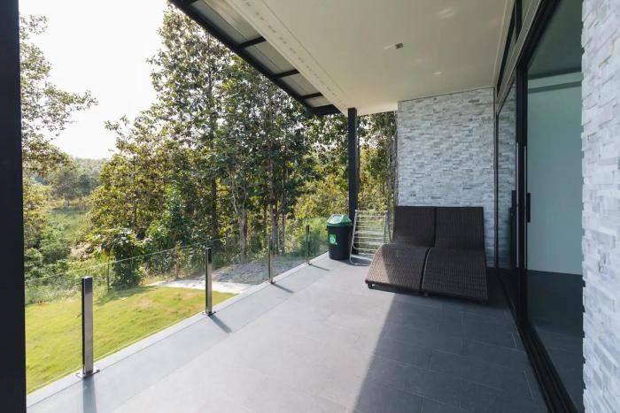 stunning 3 bed villa in chiang mai