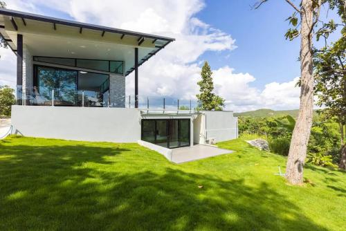 stunning 3 bed villa in chiang mai