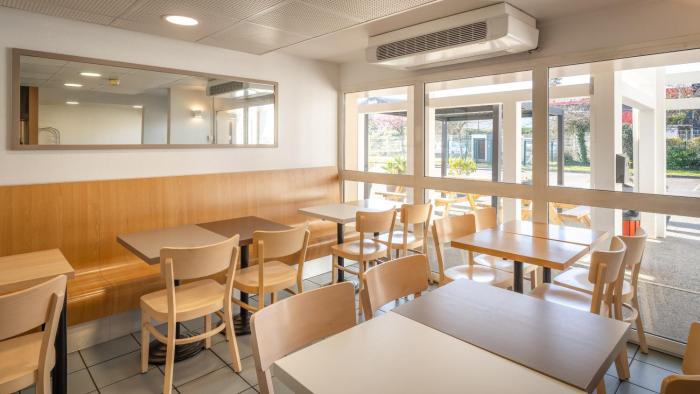kyriad eco lorient lanester