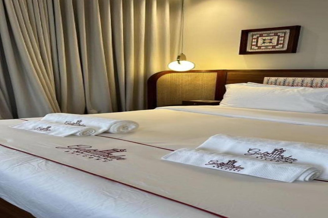 golden balcony hotel
