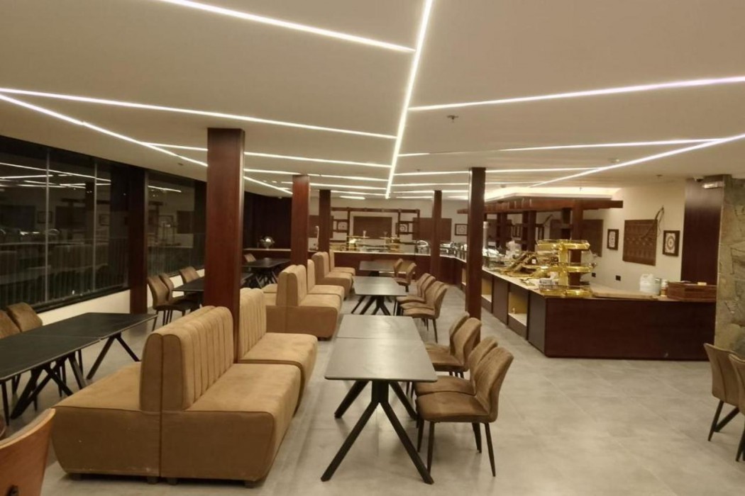 golden balcony hotel