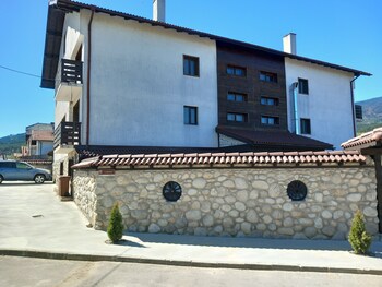 guesthouse toni
