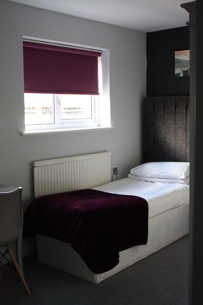 oyo watton vibe hotel