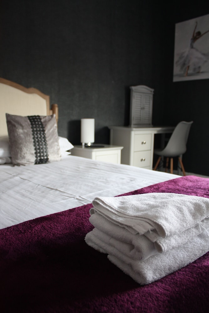 oyo watton vibe hotel