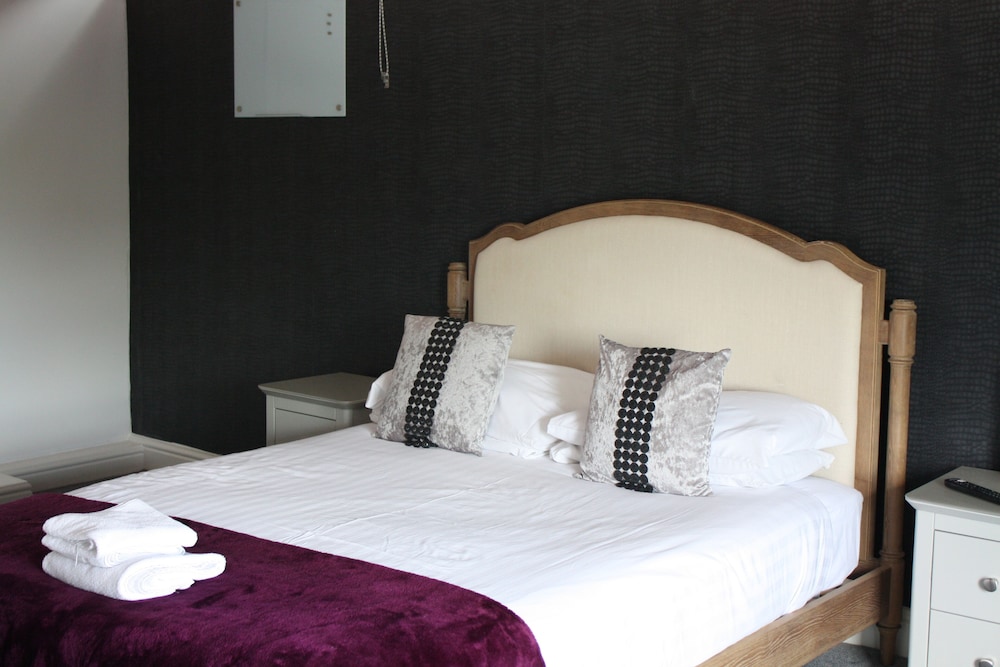 oyo watton vibe hotel