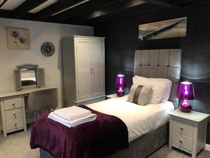 oyo watton vibe hotel