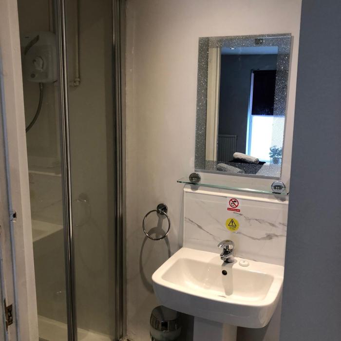 oyo watton vibe hotel