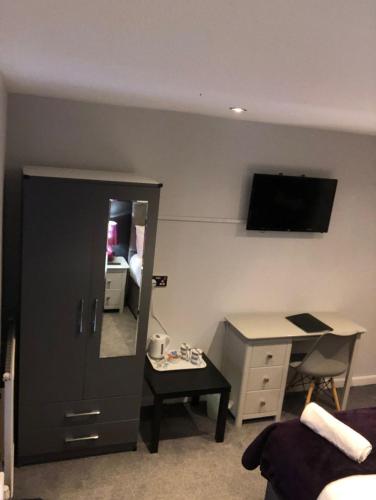 oyo watton vibe hotel