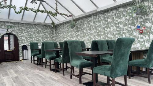 oyo watton vibe hotel