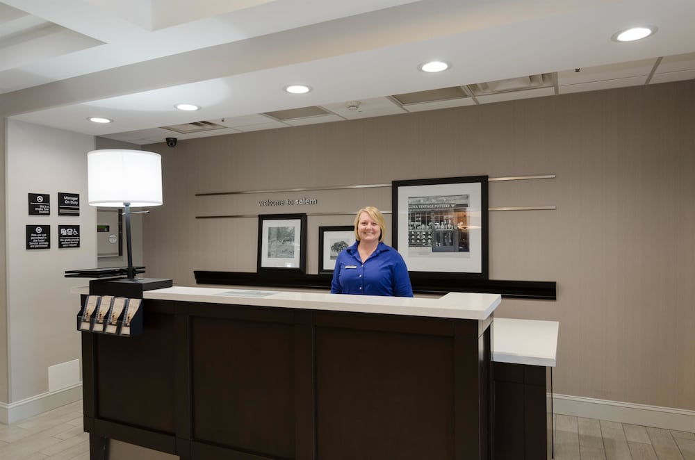 hampton inn salem va