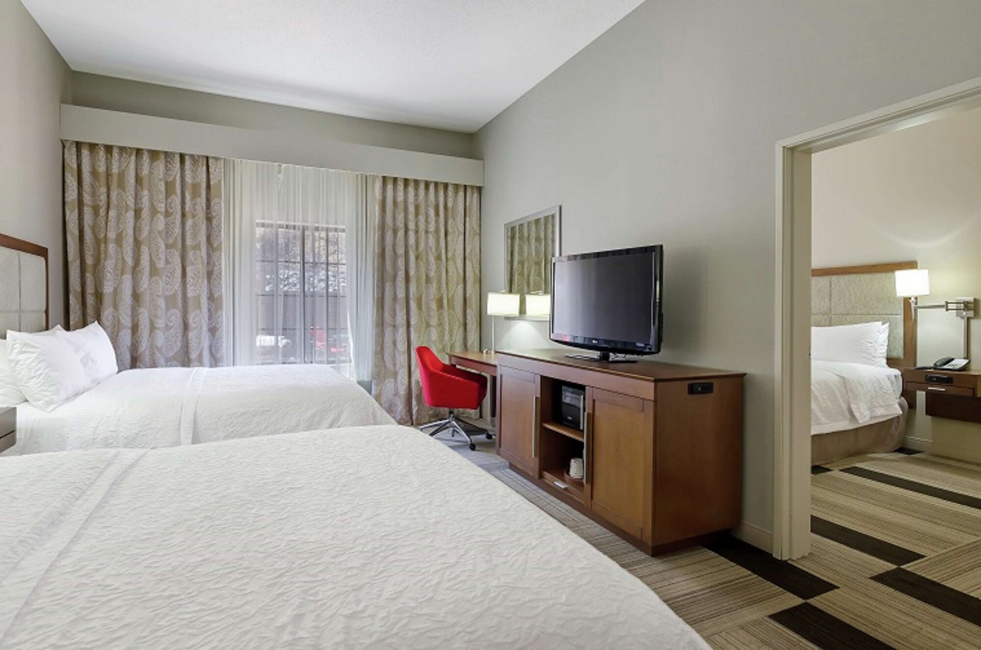 hampton inn salem va