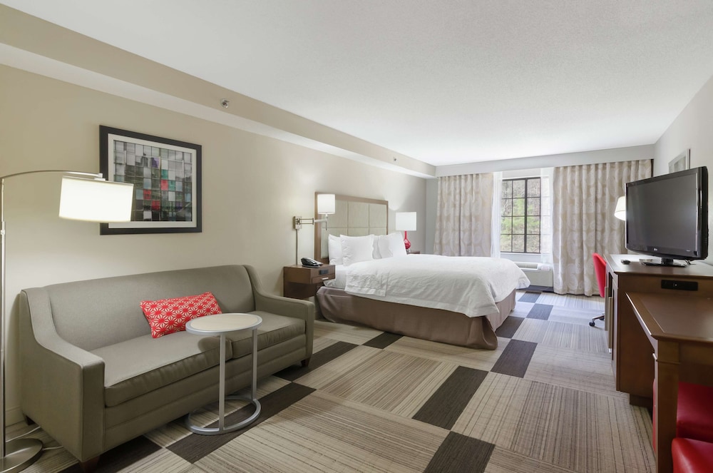 hampton inn salem va