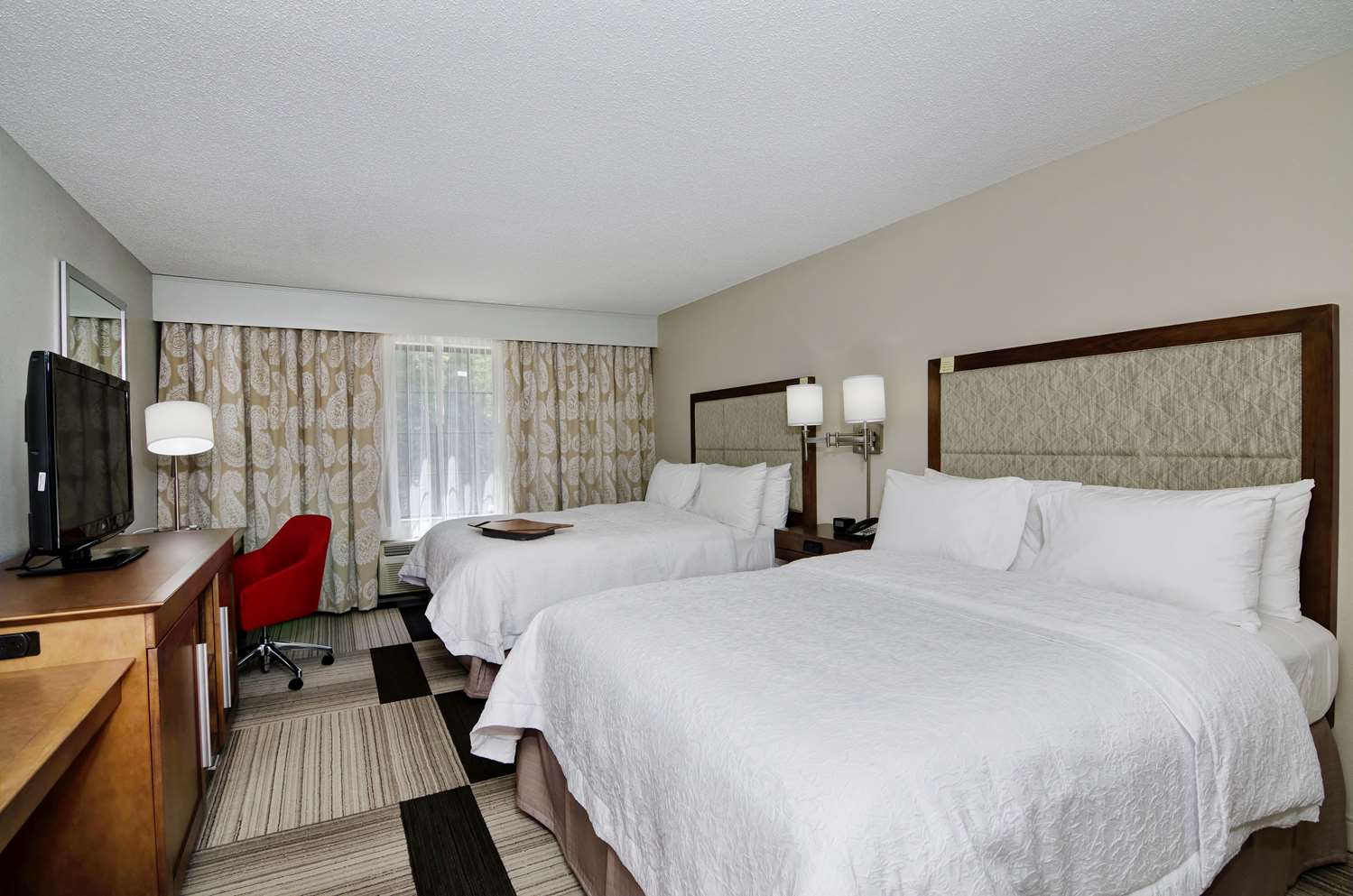 hampton inn salem va