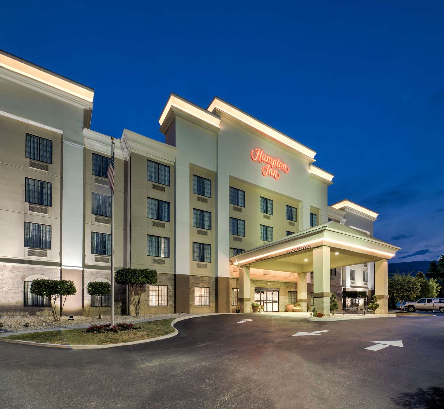 hampton inn salem va
