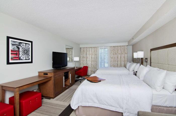 hampton inn salem va