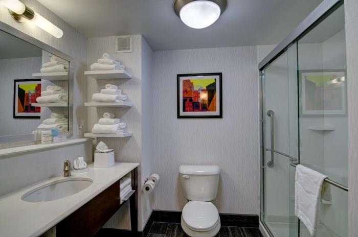 hampton inn salem va