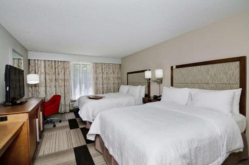 hampton inn salem va