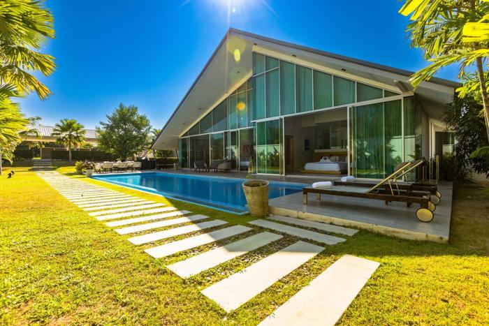 large private pool villa with 7 br 7b
