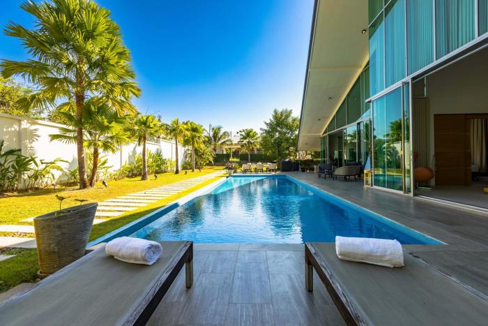 large private pool villa with 7 br 7b