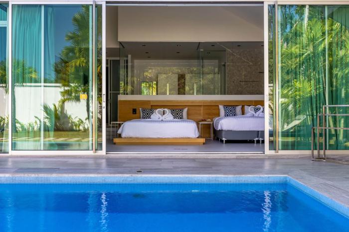large private pool villa with 7 br 7b