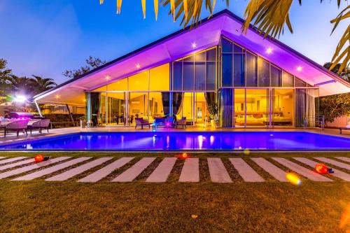 large private pool villa with 7 br 7b