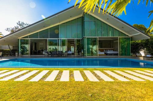 large private pool villa with 7 br 7b