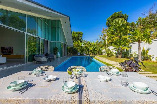 large private pool villa with 7 br 7b