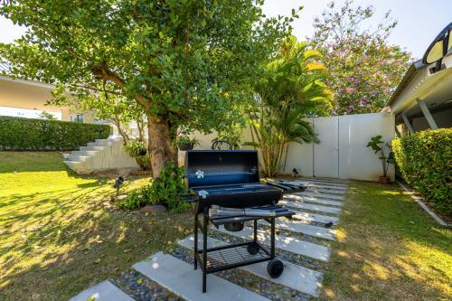 large private pool villa with 7 br 7b