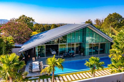 large private pool villa with 7 br 7b
