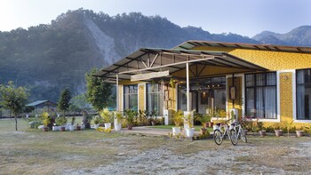 river valley resort