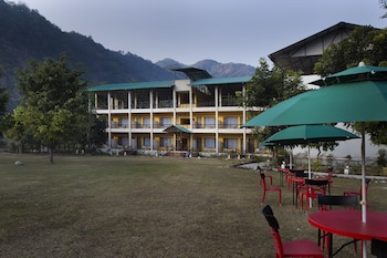 river valley resort