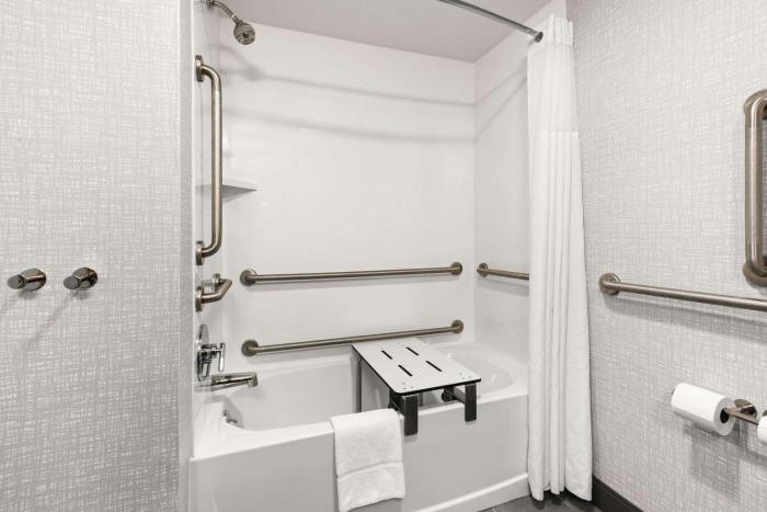 hampton inn seekonk