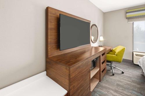 hampton inn seekonk